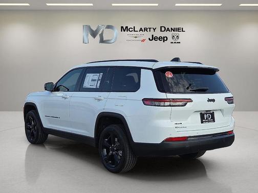 Bright White Clearcoat 2025 Jeep Grand Cherokee L Laredo