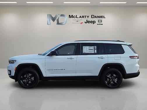 Bright White Clearcoat 2025 Jeep Grand Cherokee L Laredo