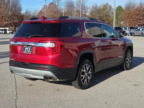 2023 GMC Acadia SLT