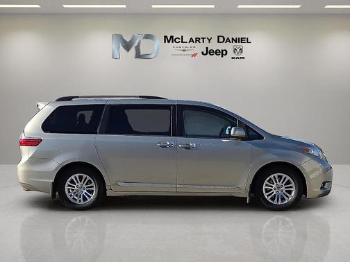 2015 Toyota Sienna XLE Premium