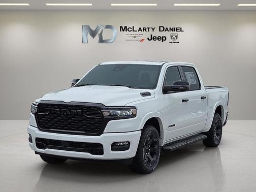 Bright White Clearcoat 2026 RAM 1500 Big Horn/Lone Star