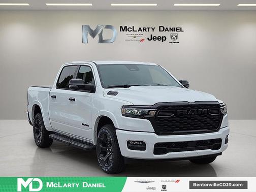 Bright White Clearcoat 2026 RAM 1500 Big Horn/Lone Star