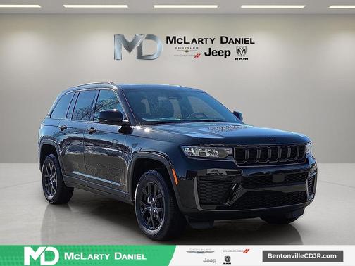 2026 Jeep Grand Cherokee Laredo