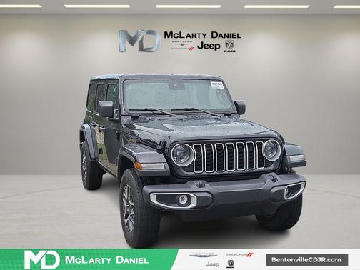 Black Clearcoat 2025 Jeep Wrangler Sahara