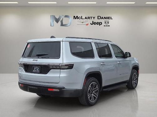 2026 Jeep Grand Wagoneer Base