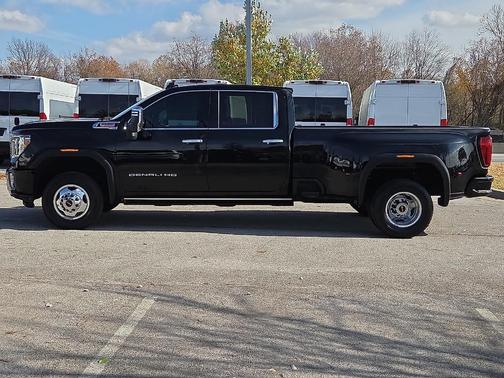 2022 GMC Sierra 3500 Denali