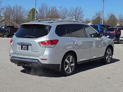2013 Nissan Pathfinder Platinum