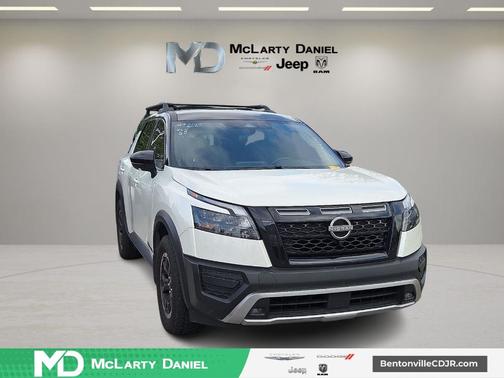 White 2024 Nissan Pathfinder Rock Creek