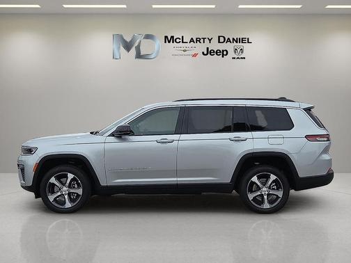 Silver Zynith 2026 Jeep Grand Cherokee L Limited