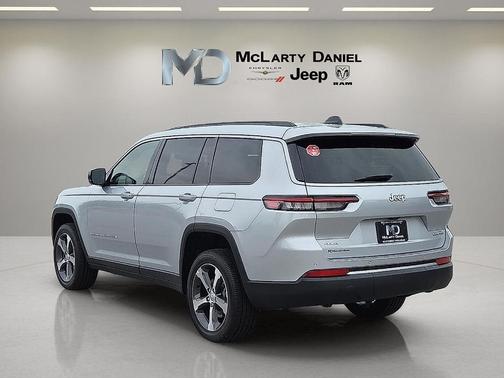 Silver Zynith 2026 Jeep Grand Cherokee L Limited