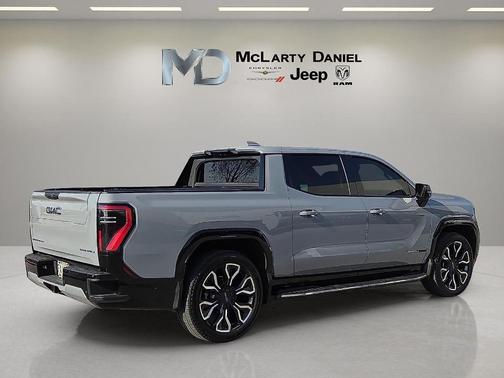 2024 GMC Sierra EV Denali