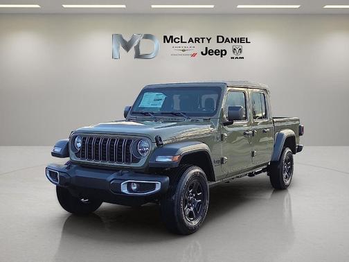 2026 Jeep Gladiator Sport