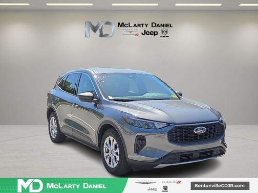 Carbonized Gray Metallic 2024 Ford Escape Active