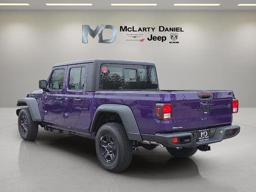 2026 Jeep Gladiator Sport