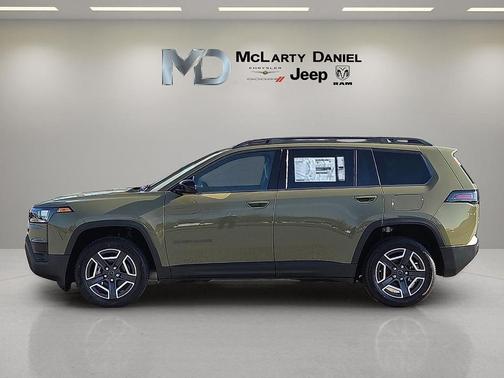 41 2026 Jeep Cherokee LAREDO/LIMITED