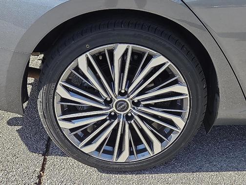 2023 Nissan Altima 2.5 SL