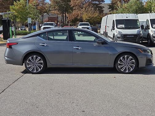 2023 Nissan Altima 2.5 SL