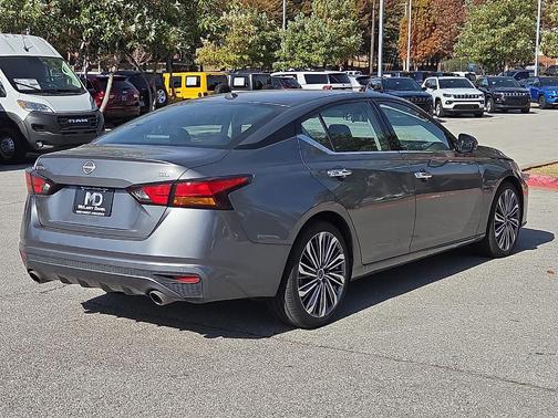 2023 Nissan Altima 2.5 SL