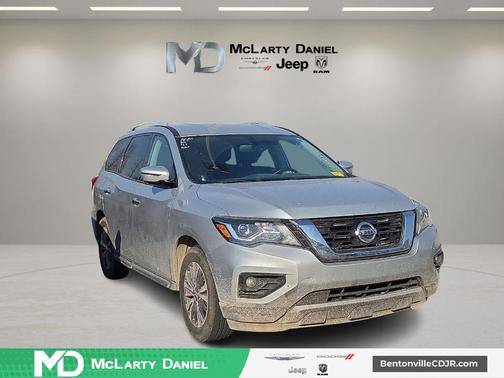 2020 Nissan Pathfinder SL