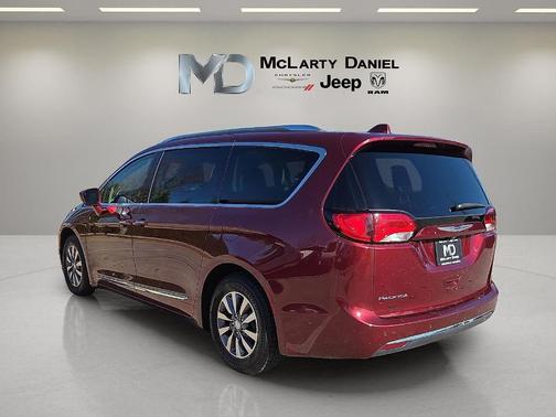 2020 Chrysler Pacifica Touring-L Plus