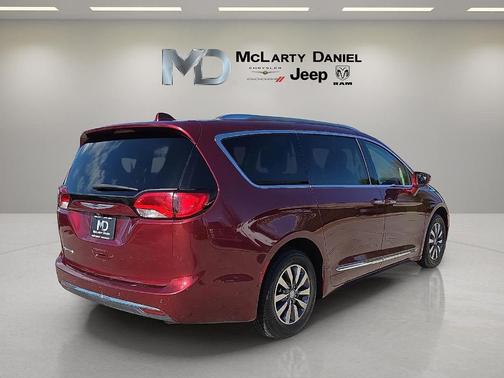 2020 Chrysler Pacifica Touring-L Plus