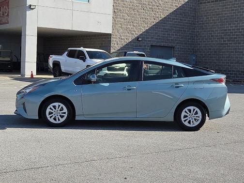 2017 Toyota Prius Four