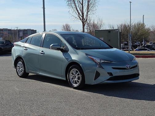 2017 Toyota Prius Four