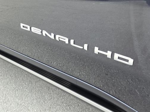 2025 GMC Sierra 2500 Denali Ultimate