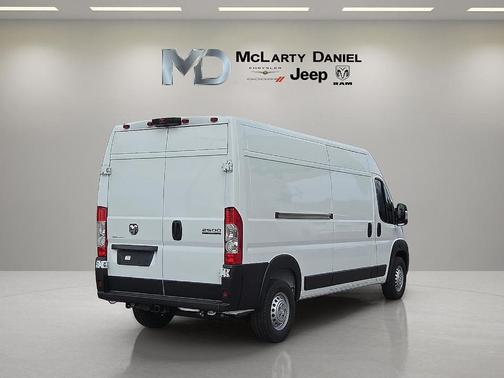 Bright White Clearcoat 2026 RAM ProMaster 2500 High Roof