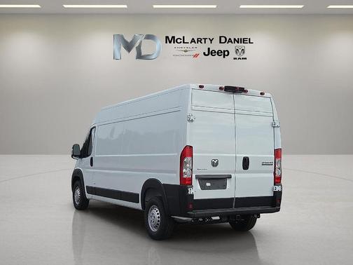 Bright White Clearcoat 2026 RAM ProMaster 2500 High Roof