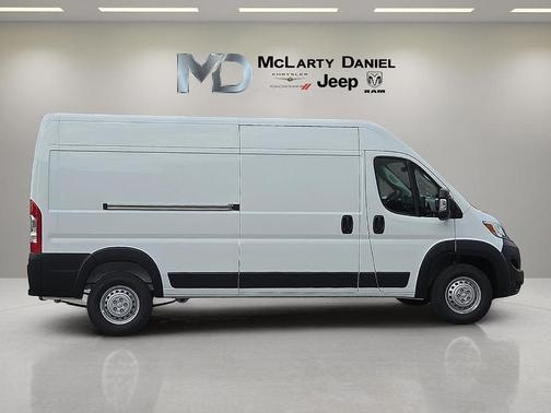 Bright White Clearcoat 2026 RAM ProMaster 2500 High Roof
