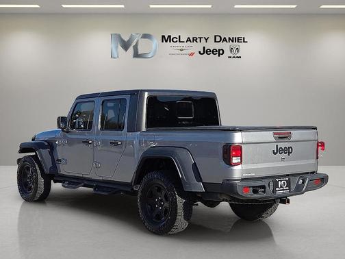 2020 Jeep Gladiator Sport