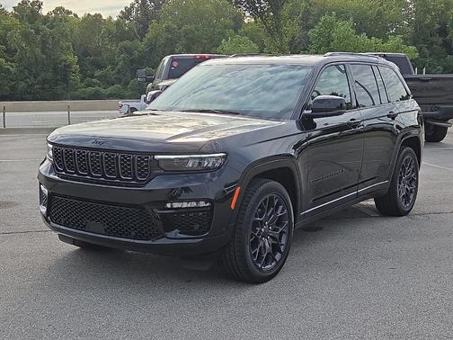 2025 Jeep Grand Cherokee Summit