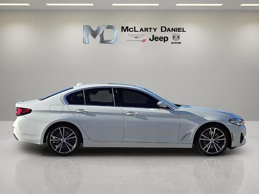 2021 BMW 530 i xDrive