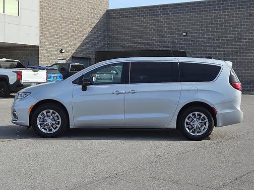 2026 Chrysler Pacifica Limited