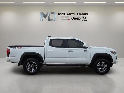 2018 Toyota Tacoma TRD Sport