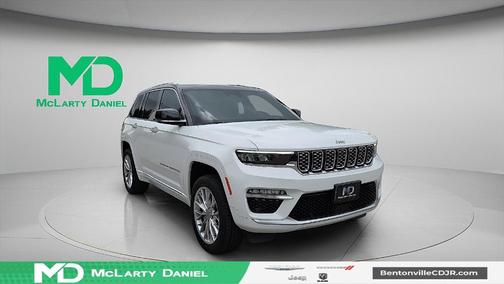 2022 Jeep Grand Cherokee Summit