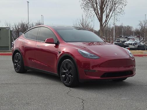 2025 Tesla Model Y Long Range