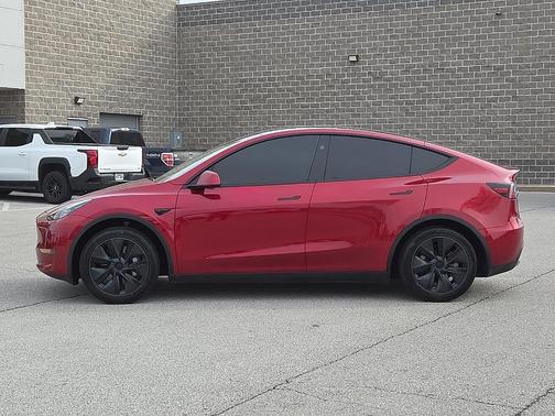 2025 Tesla Model Y Long Range