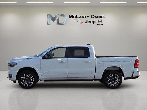Bright White Clearcoat 2026 RAM 1500 Laramie