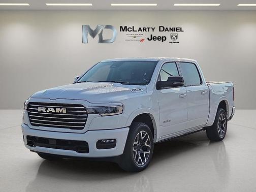 Bright White Clearcoat 2026 RAM 1500 Laramie