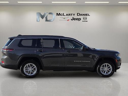 Metallic 2026 Jeep Grand Cherokee L Laredo