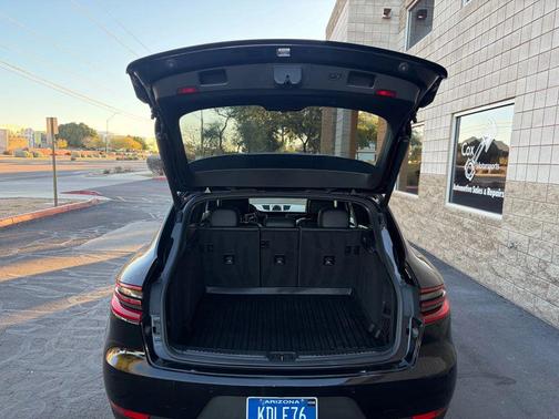 2017 Porsche Macan S