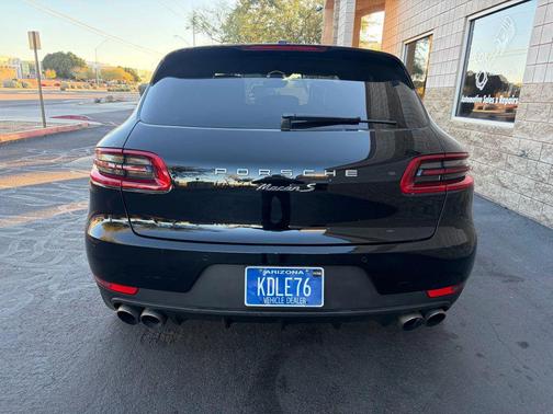 2017 Porsche Macan S