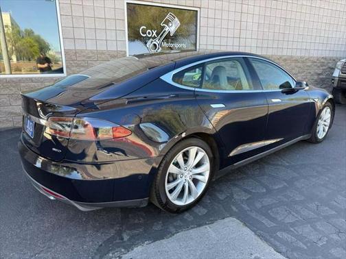 2015 Tesla Model S 85D