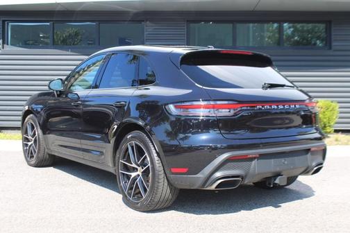 2025 Porsche Macan 