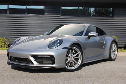 2022 Porsche 911 Carrera GTS