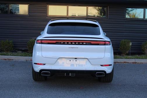 2026 Porsche Cayenne Base