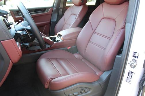 2026 Porsche Cayenne Turbo