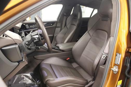 2025 Porsche Panamera GTS